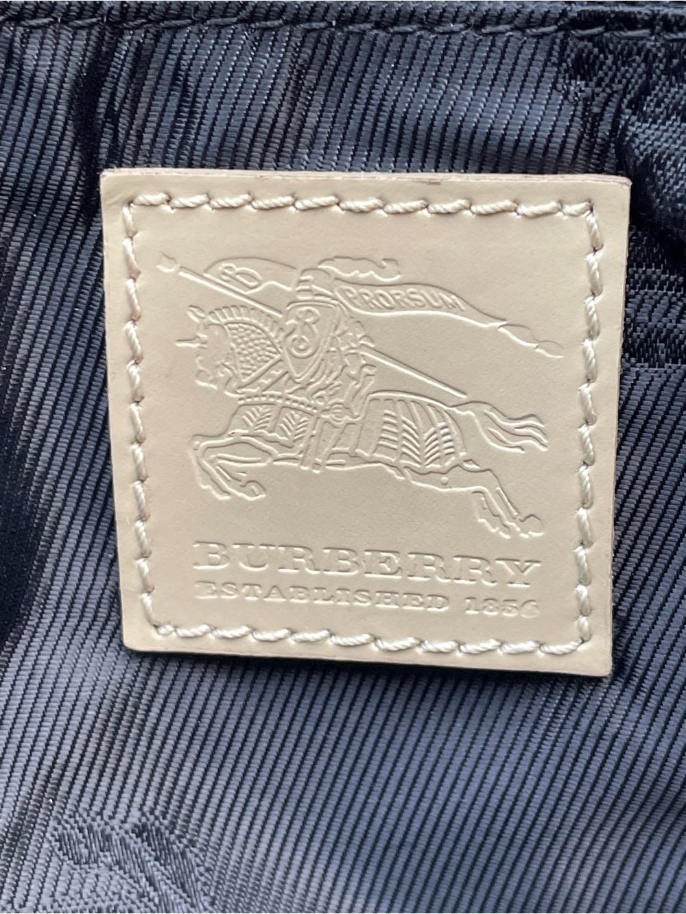 Vintage Quilted Tote Burberry Bag in Beige - Picture 9 of 13